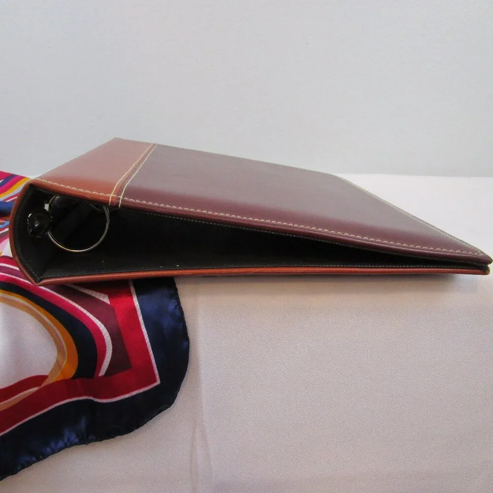 Bindertek Premium Leather 3-Ring Binder/Photo Album - 3rd of 8